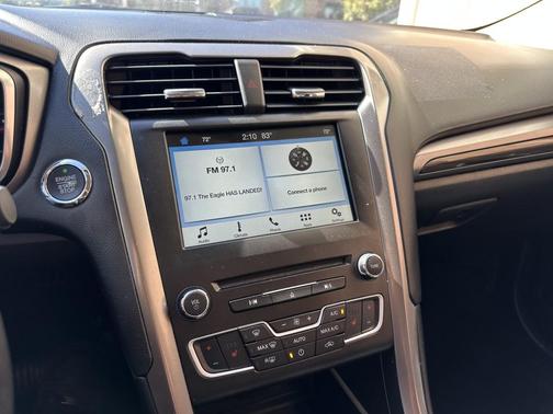 2018 Ford Fusion Hybrid SE