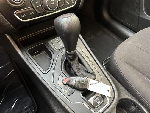 2021 Jeep Cherokee Latitude