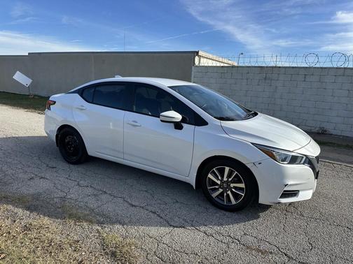 2020 Nissan Versa 1.6 SV