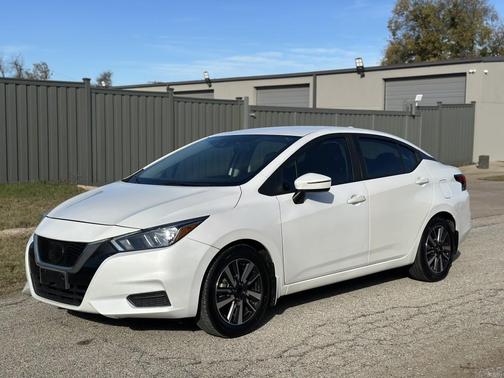 2020 Nissan Versa 1.6 SV