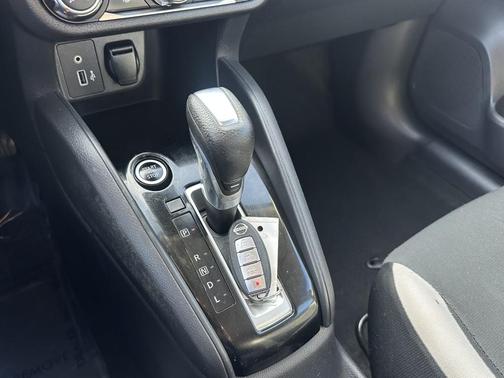 2020 Nissan Versa 1.6 SV