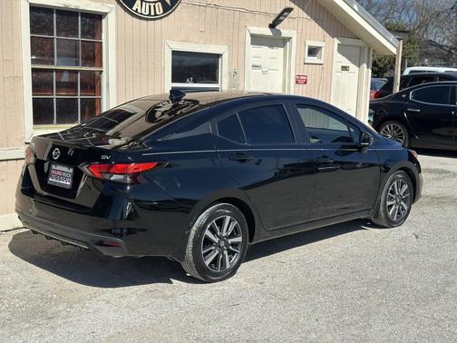 2021 Nissan Versa 1.6 SV