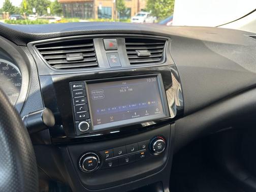 Deep Blue Pearl 2019 Nissan Sentra SV