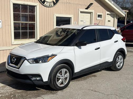 2018 Nissan Kicks SV