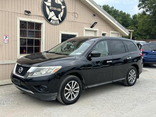 2013 Nissan Pathfinder LE