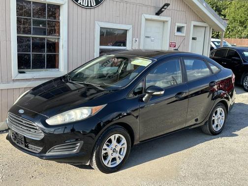 2016 Ford Fiesta SE