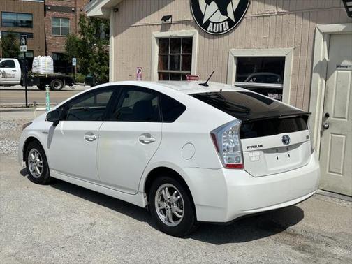 2010 Toyota Prius II