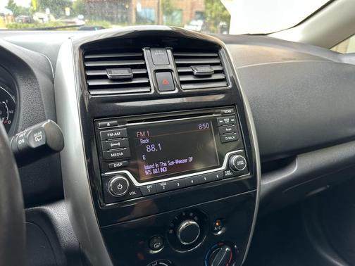2016 Nissan Versa Note SV