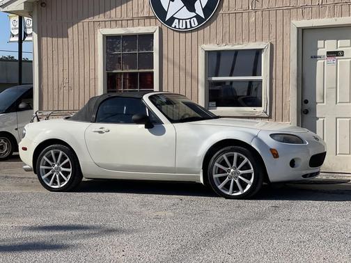 Photo 2 of 23 of 2007 Mazda MX-5 Miata Touring