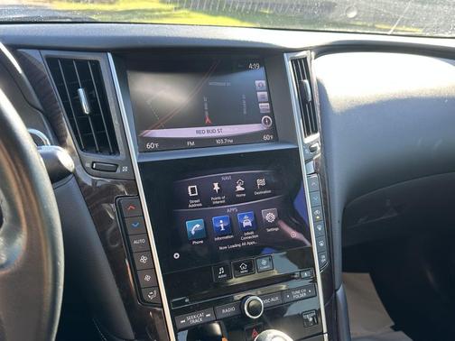 2015 INFINITI Q50 Hybrid Premium