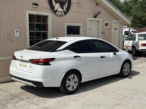 Fresh Powder 2023 Nissan Versa 1.6 S