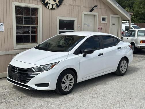 Fresh Powder 2023 Nissan Versa 1.6 S
