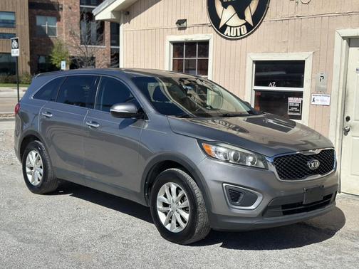 2016 Kia Sorento L