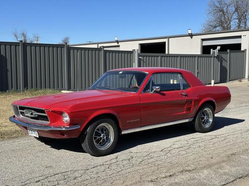 1967 Ford Mustang Base