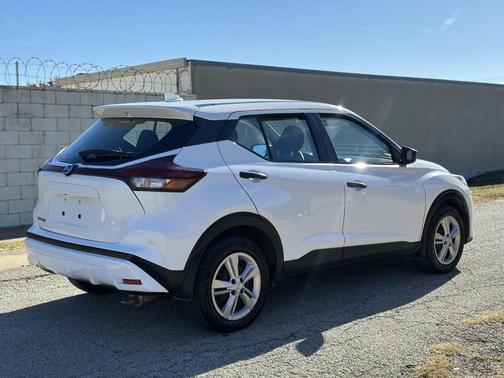 2021 Nissan Kicks S