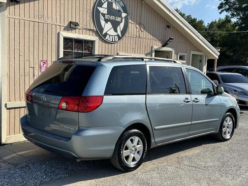 2006 Toyota Sienna XLE