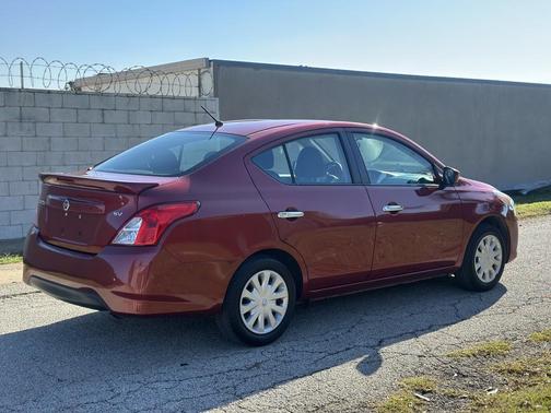 2017 Nissan Versa 1.6 SV