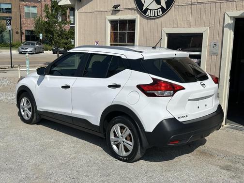 2018 Nissan Kicks SV