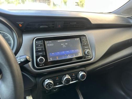 2018 Nissan Kicks SV