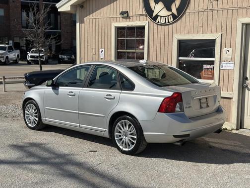 2011 Volvo S40 T5