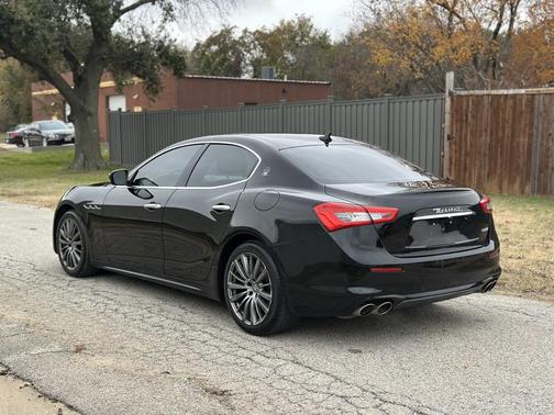 2018 Maserati Ghibli Base