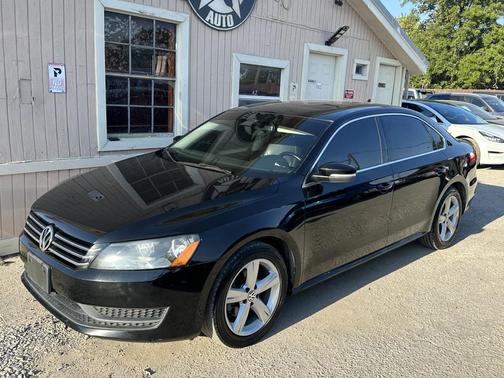 2013 Volkswagen Passat 2.5 SE