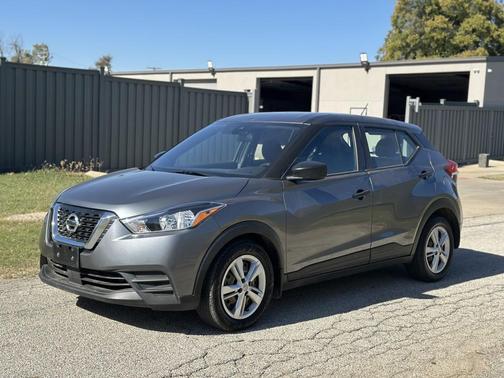 2020 Nissan Kicks S