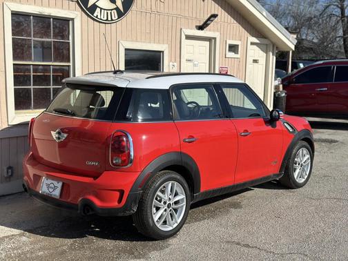 2011 MINI Cooper S Countryman Base