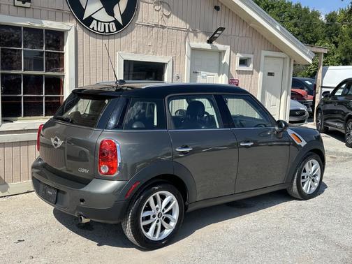2012 MINI Cooper Countryman Base