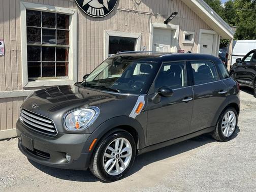 2012 MINI Cooper Countryman Base