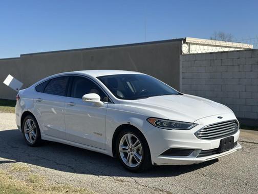 2018 Ford Fusion Hybrid SE