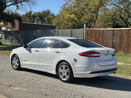 2018 Ford Fusion Hybrid SE
