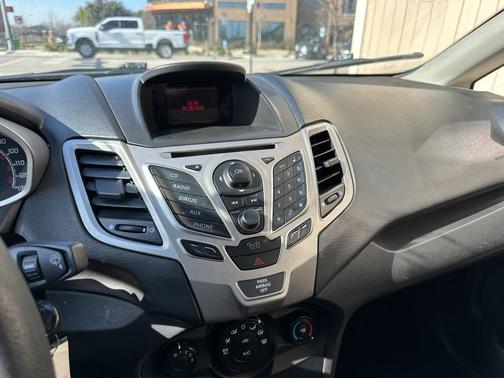 2012 Ford Fiesta SE