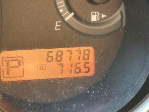 2011 Nissan Versa 1.8 SL