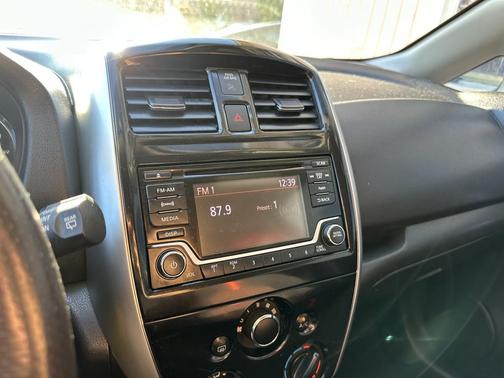 2015 Nissan Versa Note SV