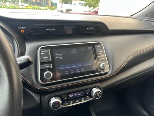 Super Black 2020 Nissan Kicks SR
