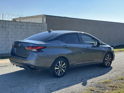 2021 Nissan Versa 1.6 SV