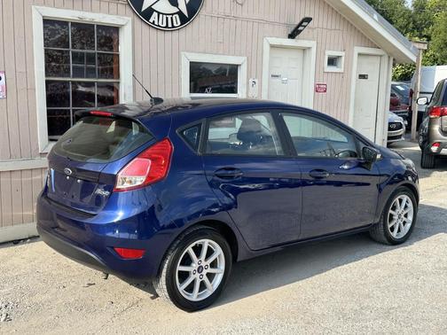 2016 Ford Fiesta SE