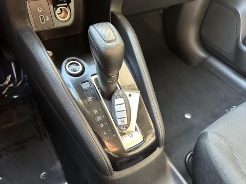 2020 Nissan Versa 1.6 S