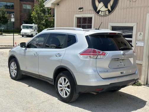Brilliant Silver 2015 Nissan Rogue SV