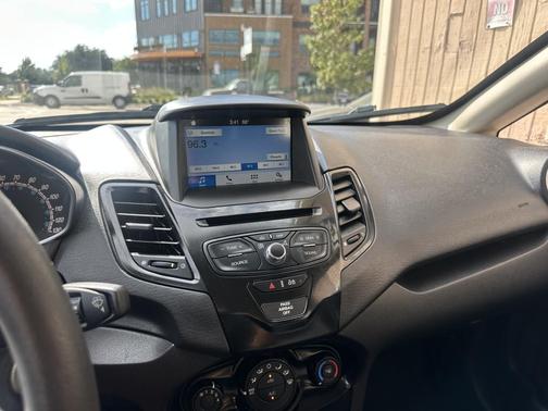 2017 Ford Fiesta SE