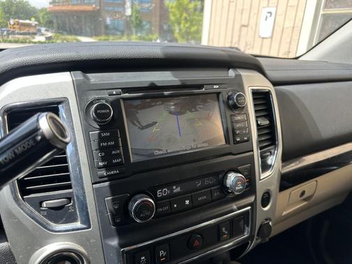 Glacier White 2017 Nissan Titan SV