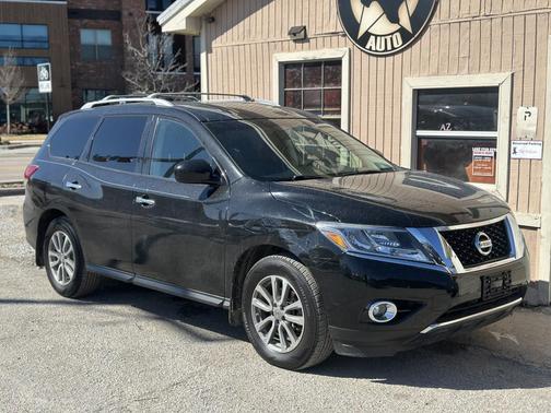 2015 Nissan Pathfinder SV