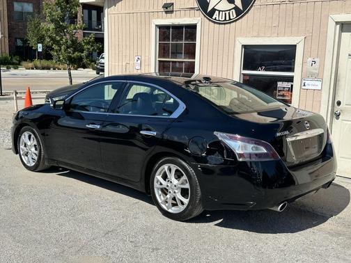 2012 Nissan Maxima SV