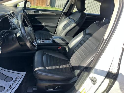 2018 Ford Fusion Hybrid SE