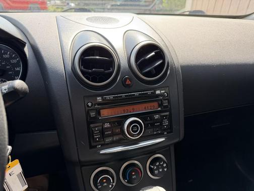 Gray 2014 Nissan Rogue Select S