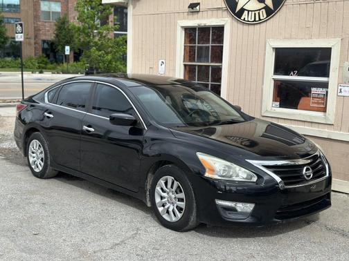Super Black 2015 Nissan Altima 2.5 S