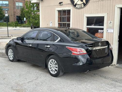 Super Black 2015 Nissan Altima 2.5 S