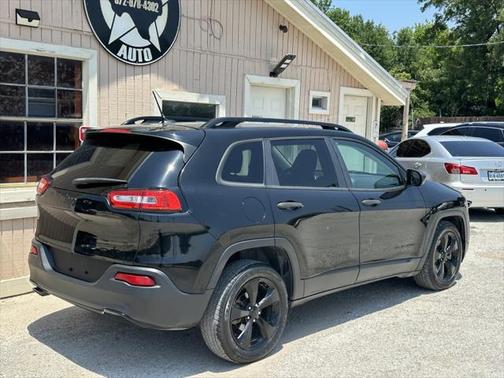 2017 Jeep Cherokee Sport