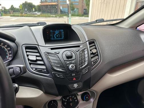 2014 Ford Fiesta SE